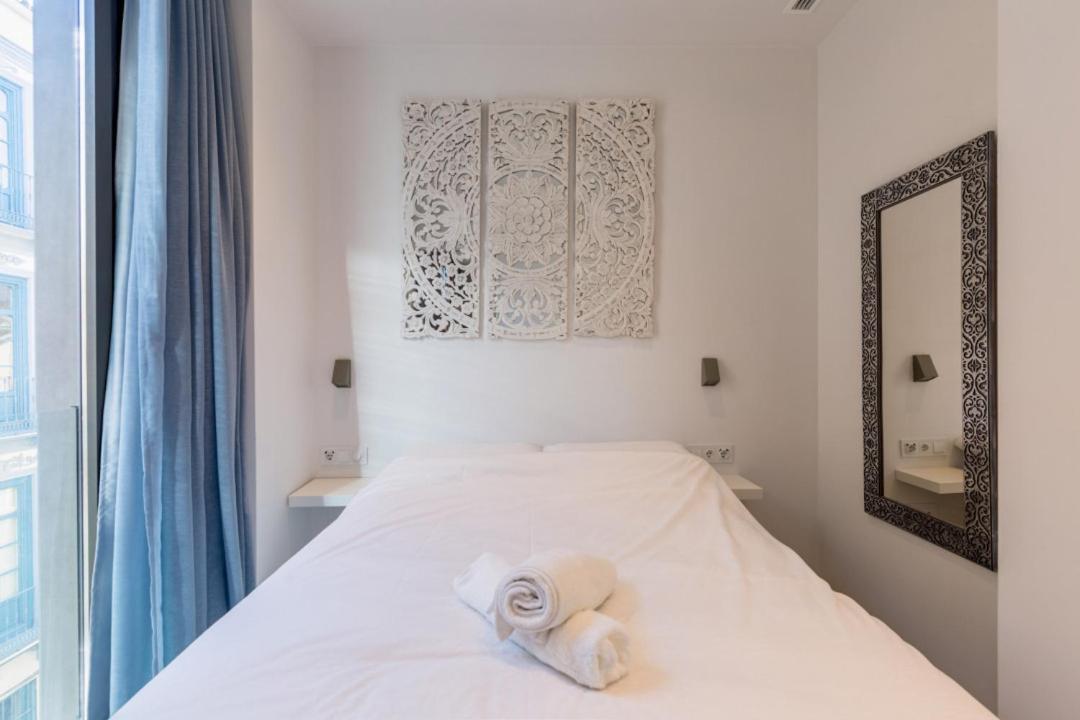 Minty - Modern La Merced *
